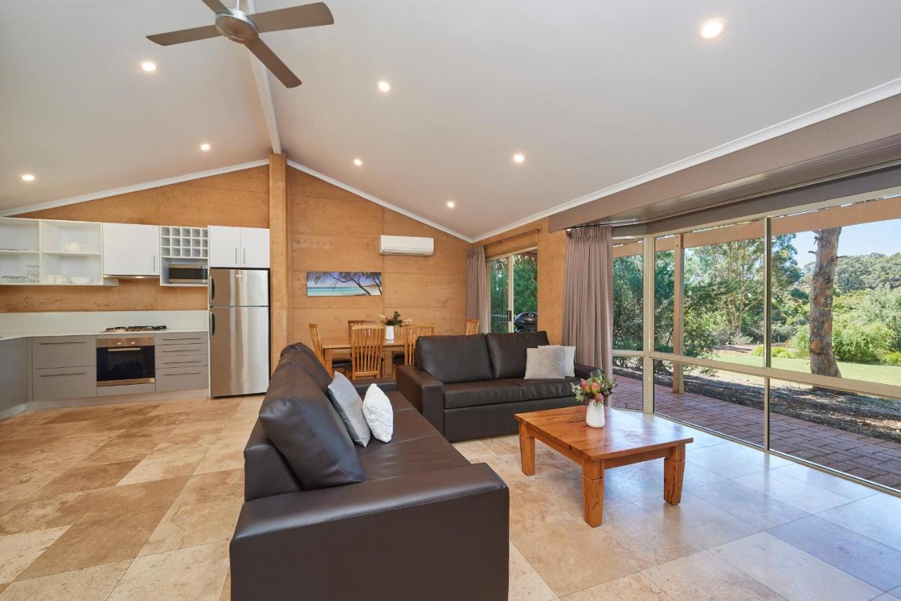 Eight Willows Retreat Yelverton