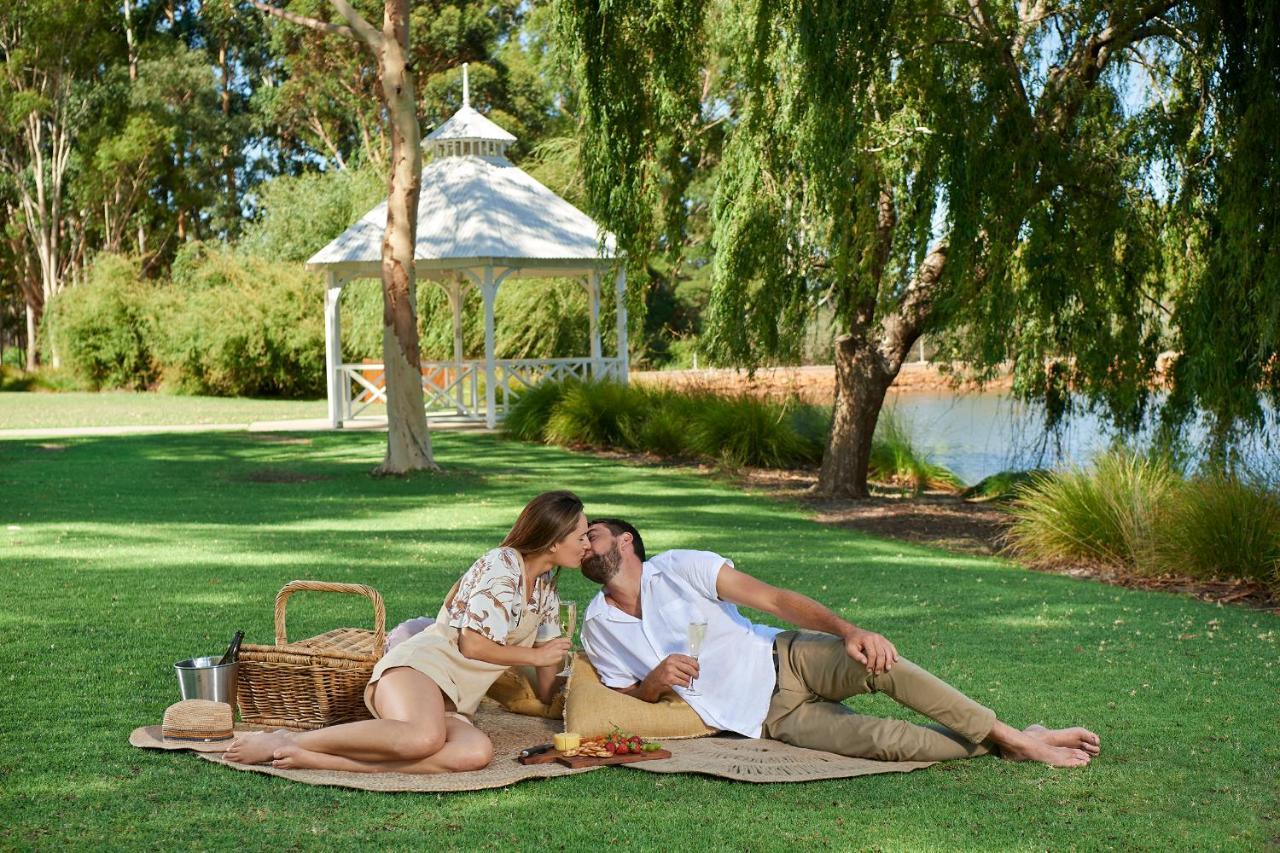 Eight Willows Retreat Resort