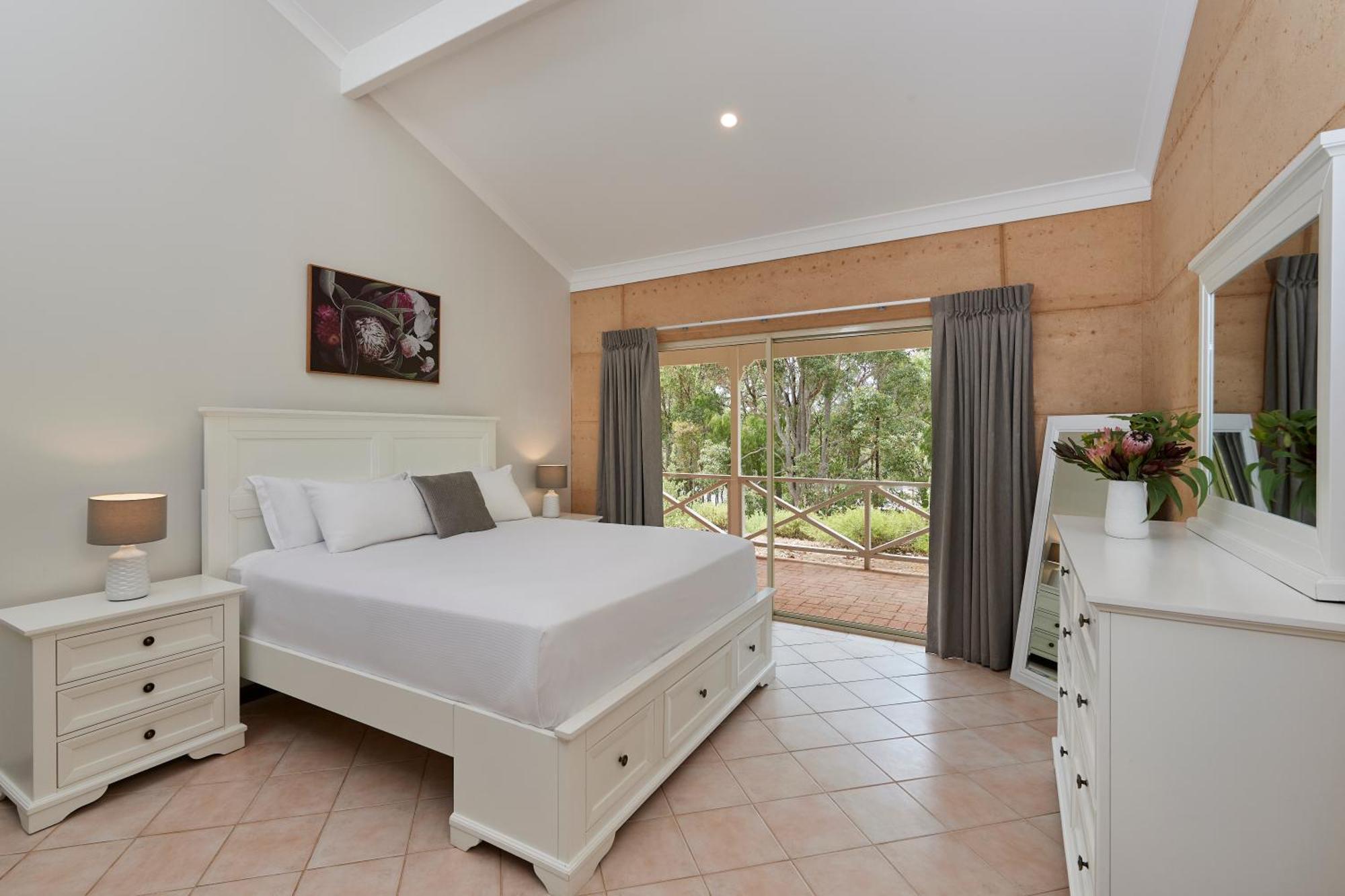 Eight Willows Retreat 4* Yelverton