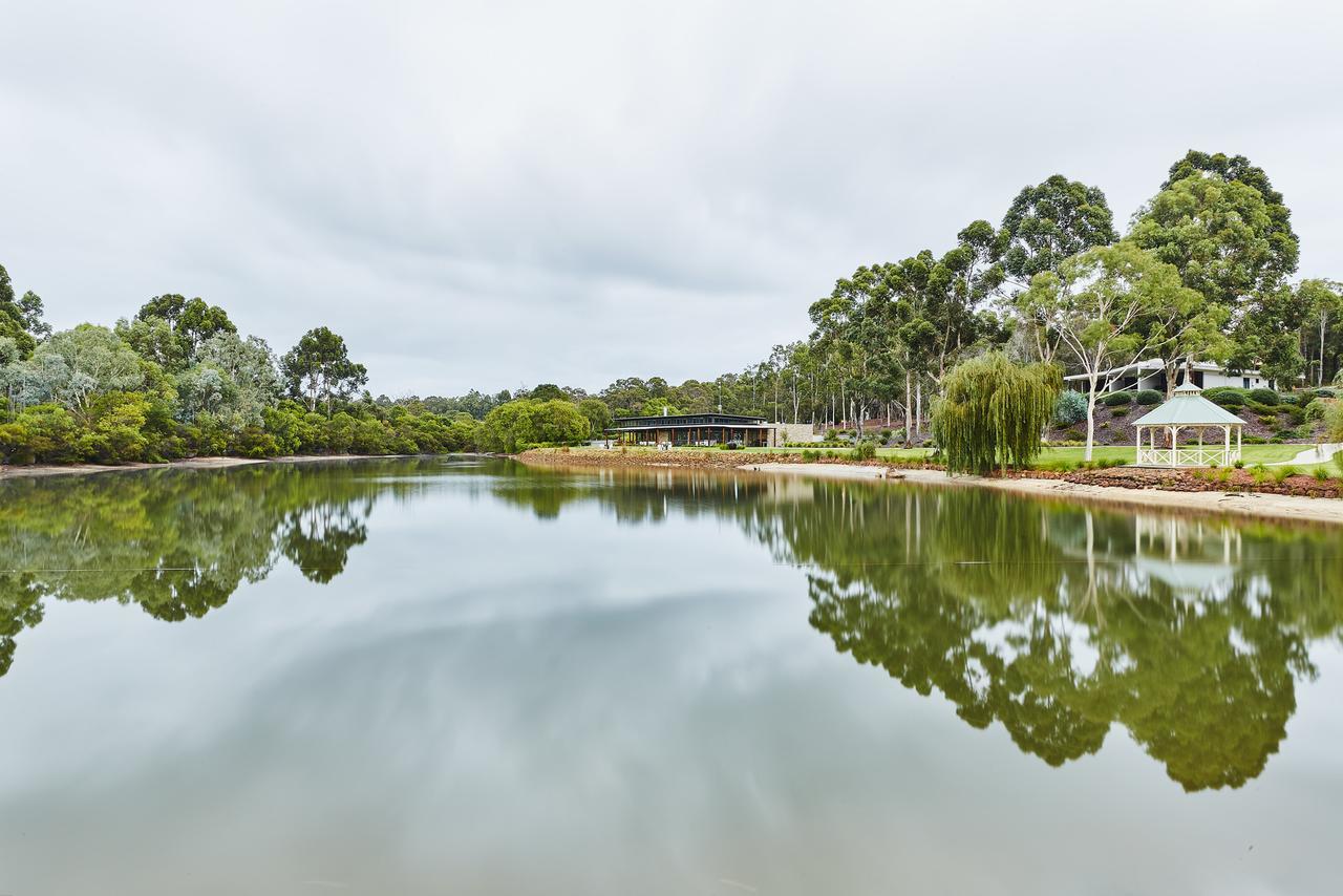 Eight Willows Retreat