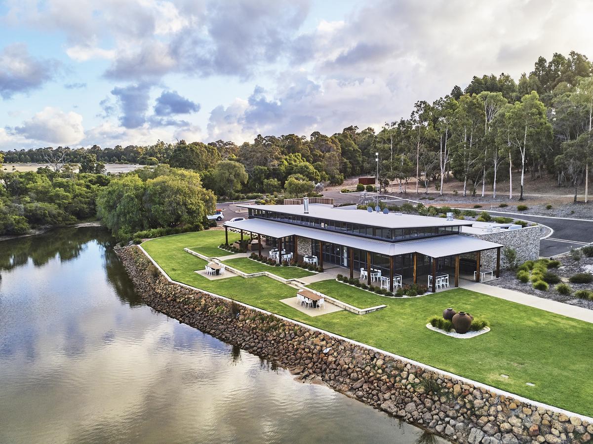 Eight Willows Retreat 4*