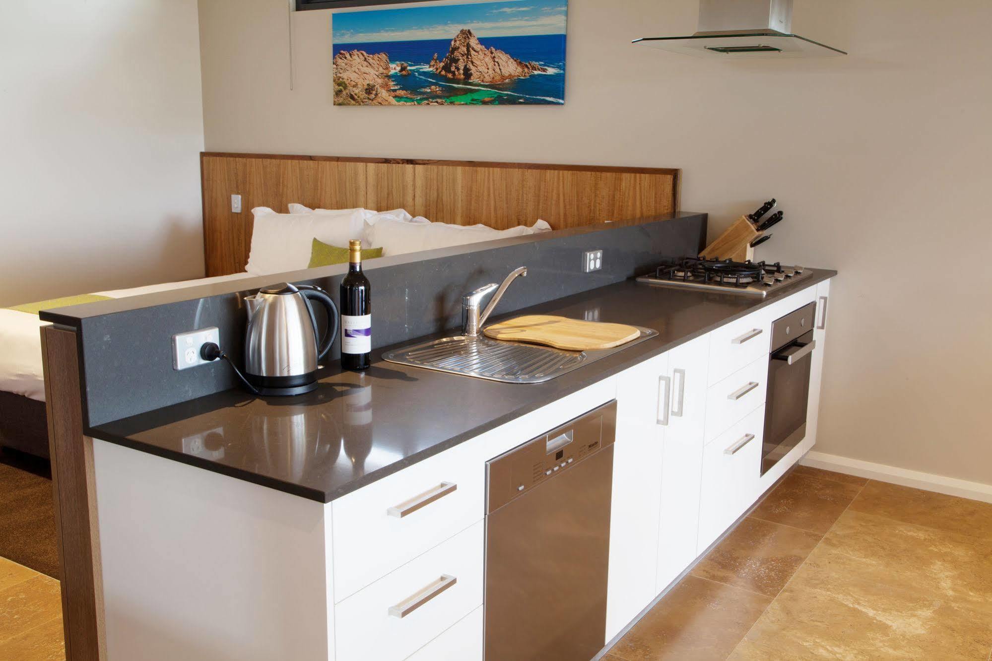 Eight Willows Retreat 4* Yelverton