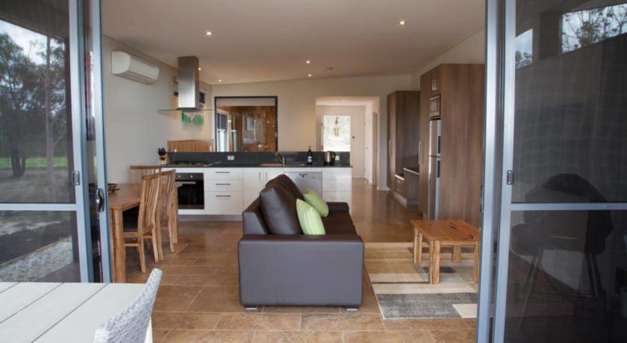 Eight Willows Retreat Yelverton