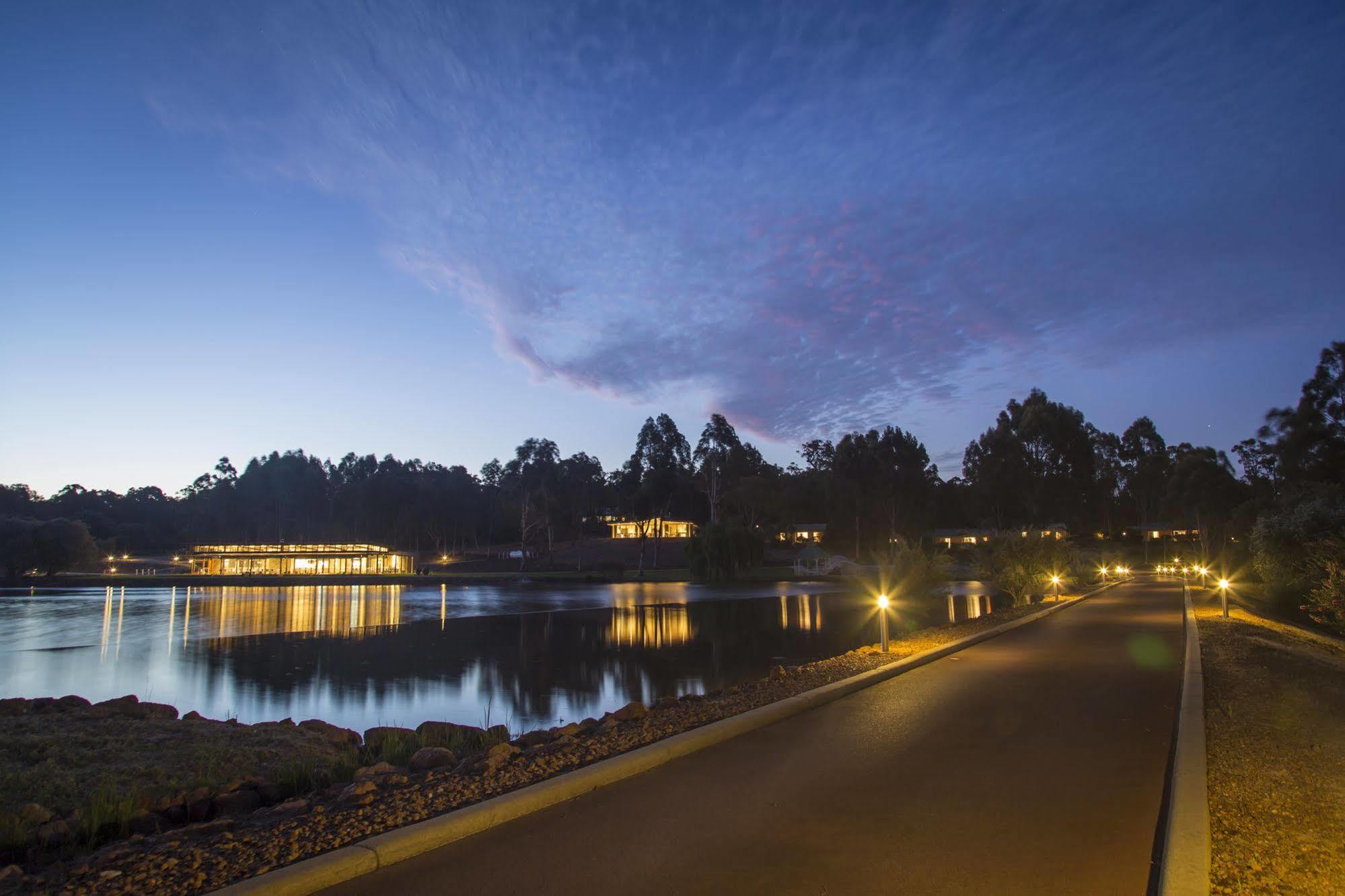 Resort Eight Willows Retreat 4*