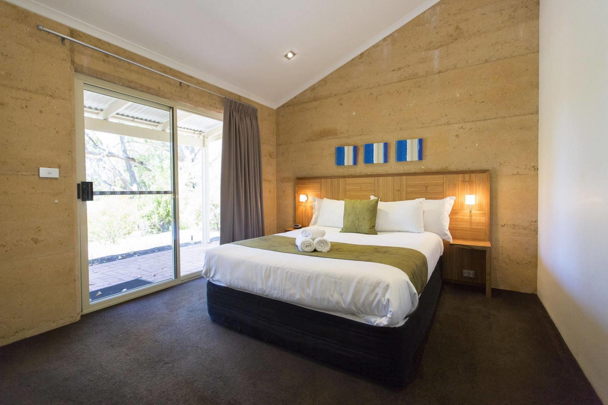 Eight Willows Retreat Resort