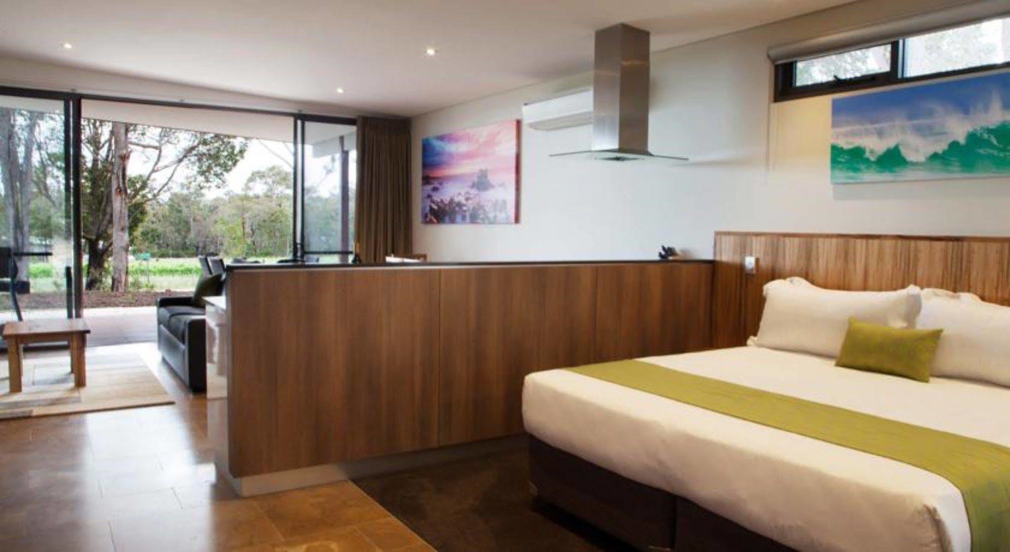 Eight Willows Retreat Resort